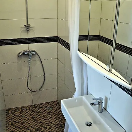 Lucija Gostinjska kuća 4*