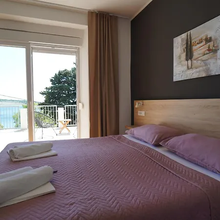 Lucija Affittacamere 4*